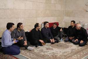 بازدید معاون فرهنگی و دانشجویی دانشگاه علوم پزشکی شیراز از محل اسکان دانشجویان و کارکنان اعزامی به آیین تشییع رهبر شهید انقلاب